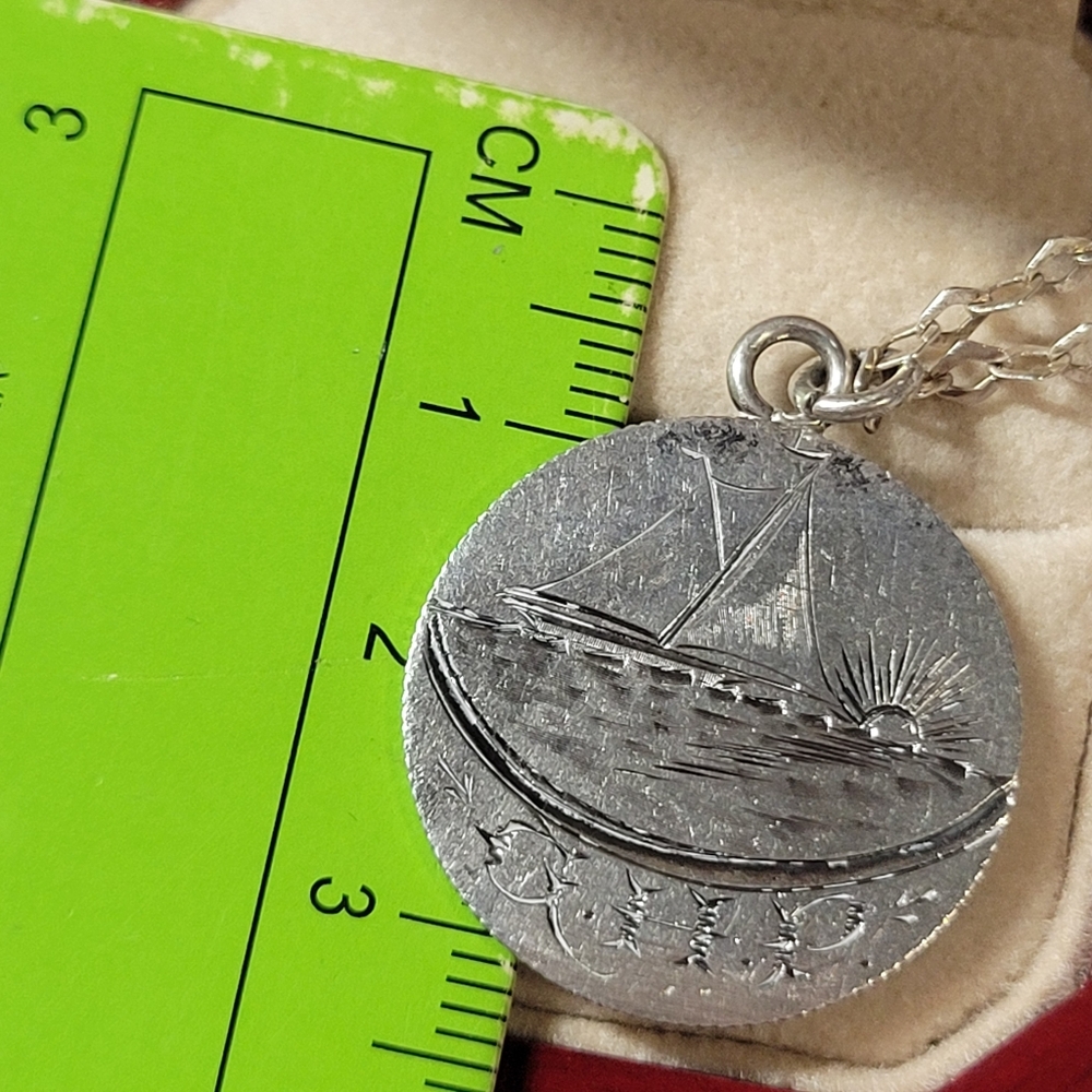 Silver 925  Sailboat Pendant Necklace - Etched Coin Design - Picture 3 of 7